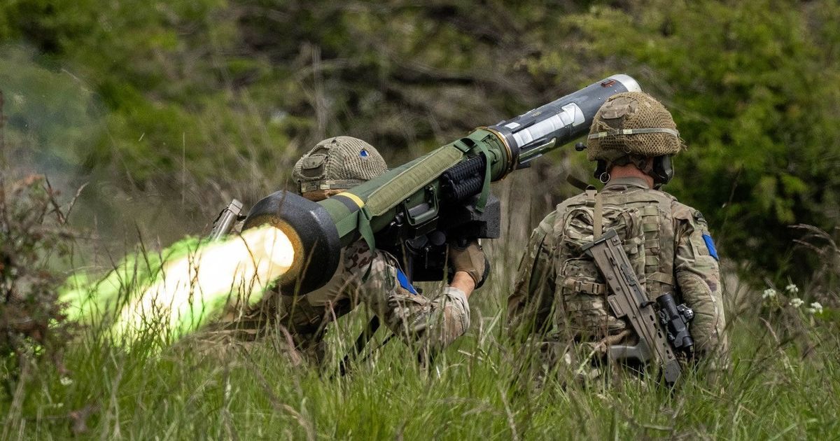 "قاتل الدبابات".. بريطانيا تختبر نسخة جديدة من منظومة Javelin الصاروخية