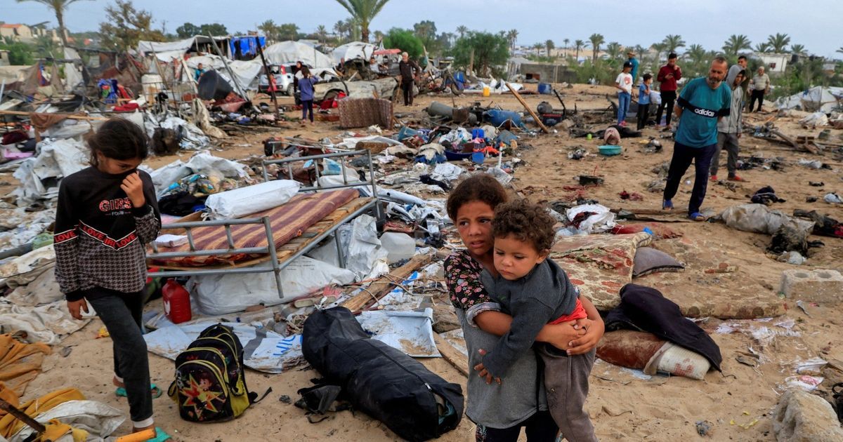 إعلام إسرائيلي: نتنياهو يعلن الموافقة على إدخال المساعدات الإنسانية إلى غزة