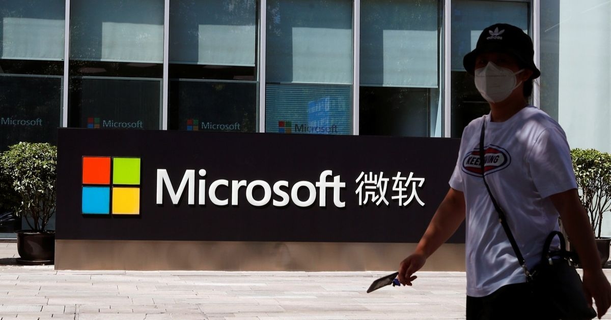 مايكروسوفت تعتمد على صينيين لتأمين وإصلاح نقاط خدمة SharePoint