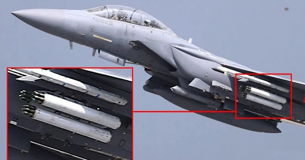 صائدة المسيّرات.. البنتاجون يزود مقاتلة F-15E بصواريخ موجهة بالليزر