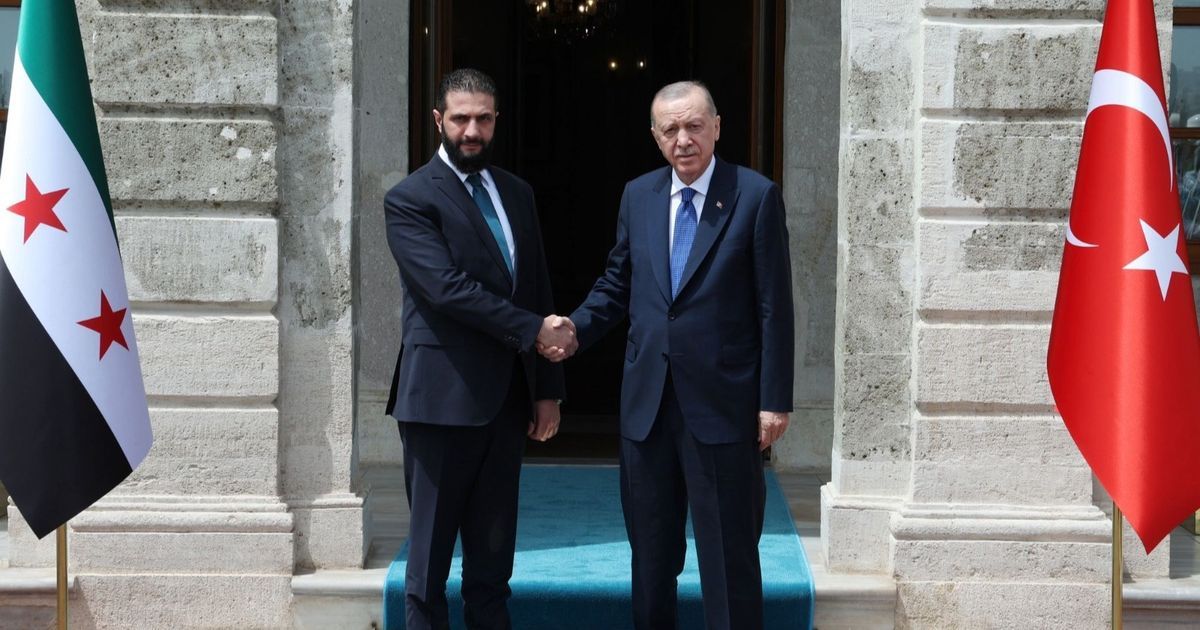أردوغان يجري محادثات ثنائية مع الشرع في إسطنبول