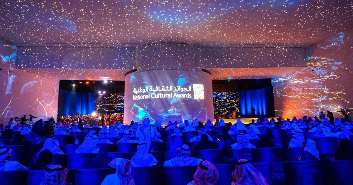 لماذا يغيب الأدب السعودي عن الجوائز العالمية؟