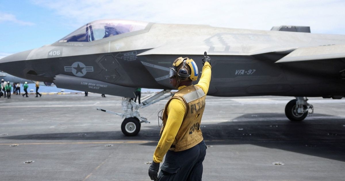 البحرية الأميركية تعلن تحطم مقاتلة F-35 في كاليفورنيا