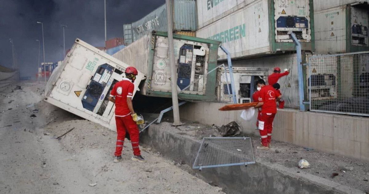 إيران: دخول أول سفينة إلى بندر عباس.. ولا صلة "عسكرية" بانفجار الميناء