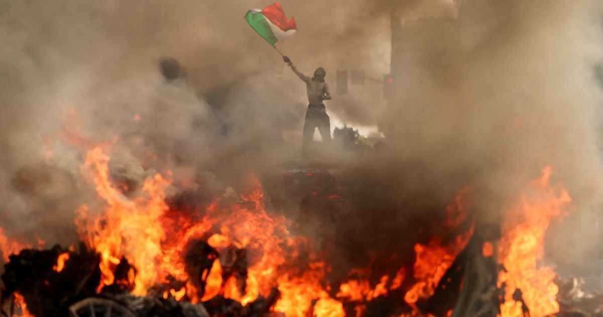 احتجاجات لوس أنجلوس.. ما يجب معرفته حول نشر الحرس الوطني الأميركي