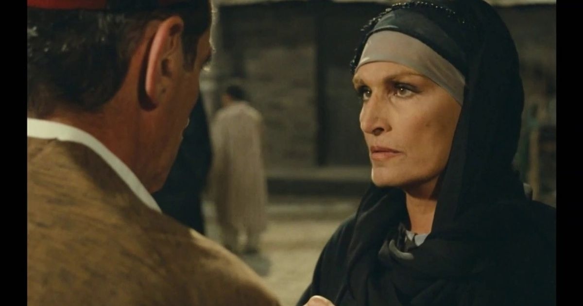 في ذكرى يوسف شاهين: "اليوم السادس".. عن الأرض والسينما والموت والبحر