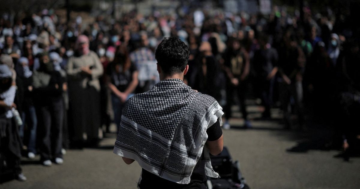 ترمب يجبر مئات الطلاب الأجانب على مغادرة أميركا بعد إلغاء تأشيراتهم