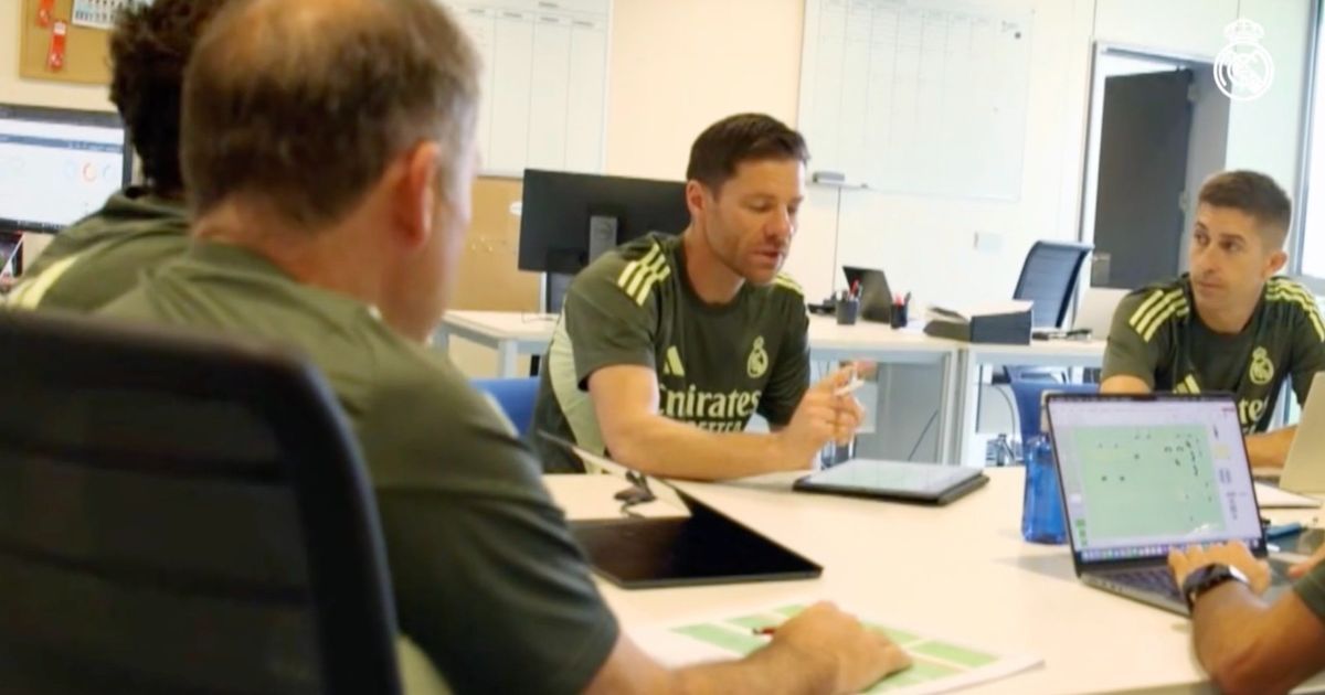 ألونسو يبدأ مهامه مع ريال مدريد وسط غياب غير مفهوم لبينتوس
