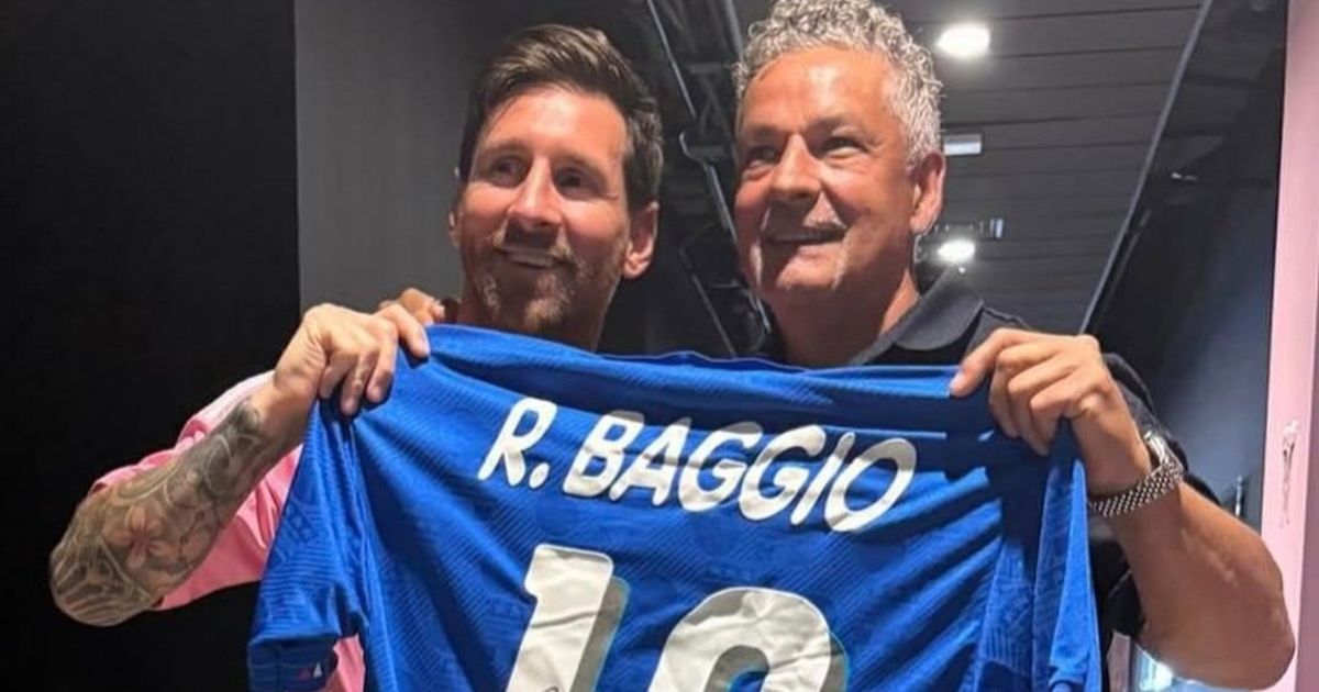 روبرتو باجيو يُهدي ميسي قميص إيطاليا 94.. وليو: أنت تاريخي