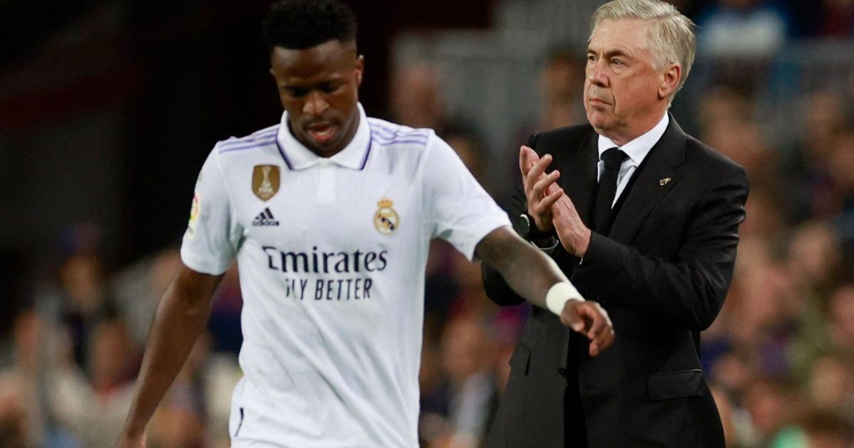 بدّلت حياتي.. رسالة مؤثرة من فينيسيوس إلى أنشيلوتي قبل وداع ريال مدريد