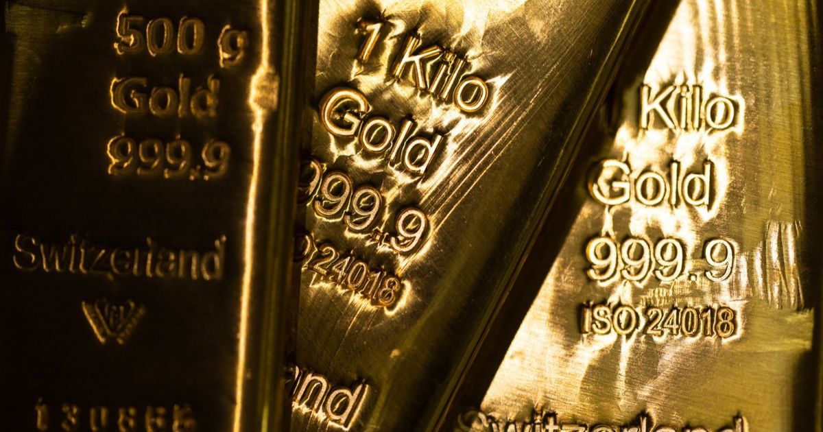 أسعار الذهب تواصل تراجعها مع وقف محكمة أميركية تعريفات ترمب