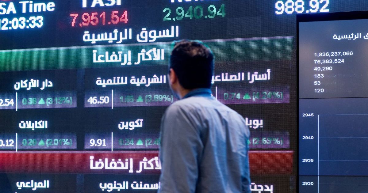 الأسهم السعودية تتلمس طريق الصعود بعد تحسن أسعار النفط