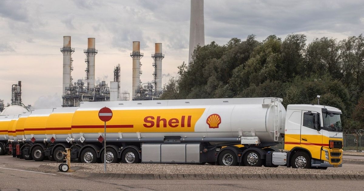 "شل" تنفي إجراء محادثات للاستحواذ على "BP"