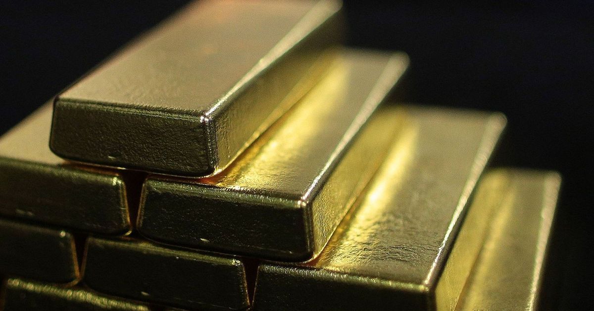 الذهب يعوّض بعض خسائره مع تجدد المخاوف بشأن رسوم ترمب