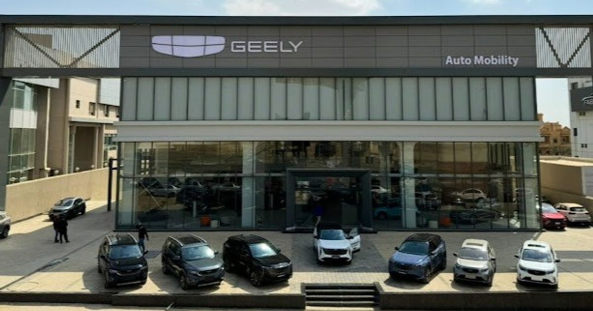 أسعار معظم السيارات في مصر تتراجع بأسرع وتيرة في 4 سنوات