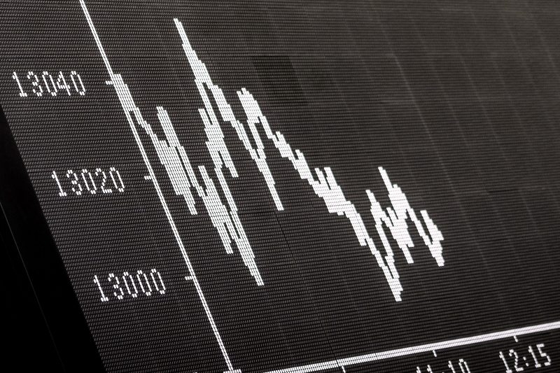 Commodities tend to outperform when equities go down