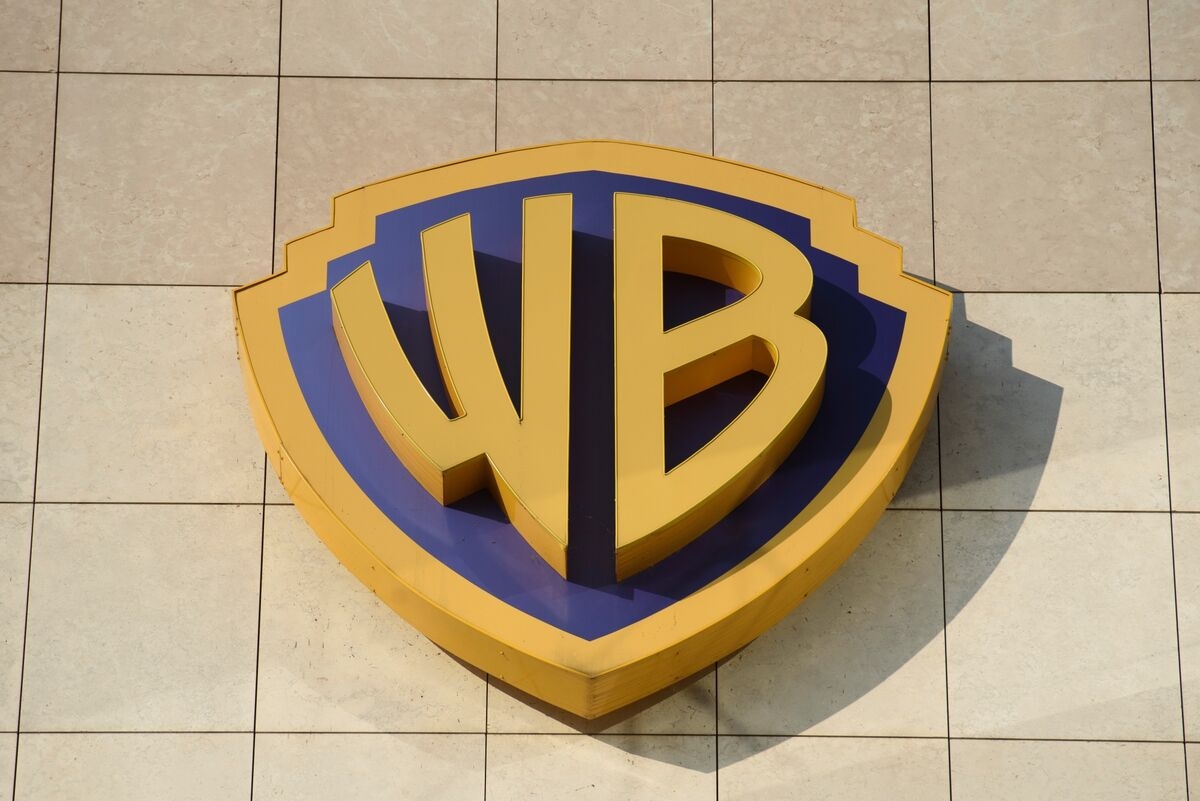 Moody's Downgrades Bonds of Warner Bros. Units After Split Plan