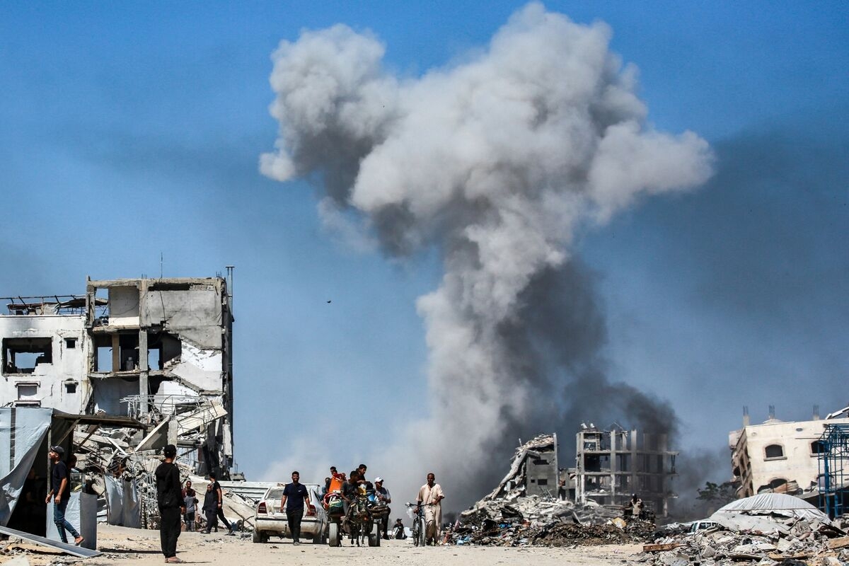 Germany Weighs Curbs on Israel Weapons Exports on Gaza Concerns