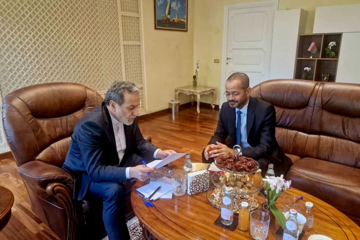 Iran Says Oman Presented a US Proposal Amid Nuclear Talks