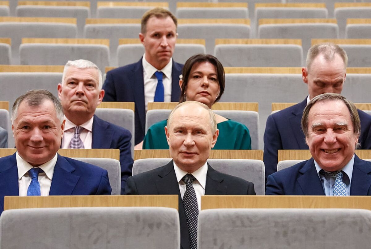 Putin Says Grandchild Speaks Fluent Chinese, Has Beijing Nanny
