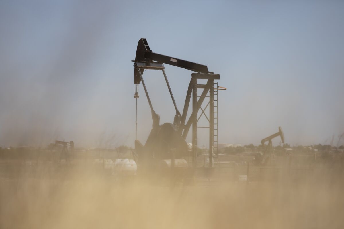 Oil Rally Builds as Middle East Unrest Deepens: Markets Wrap