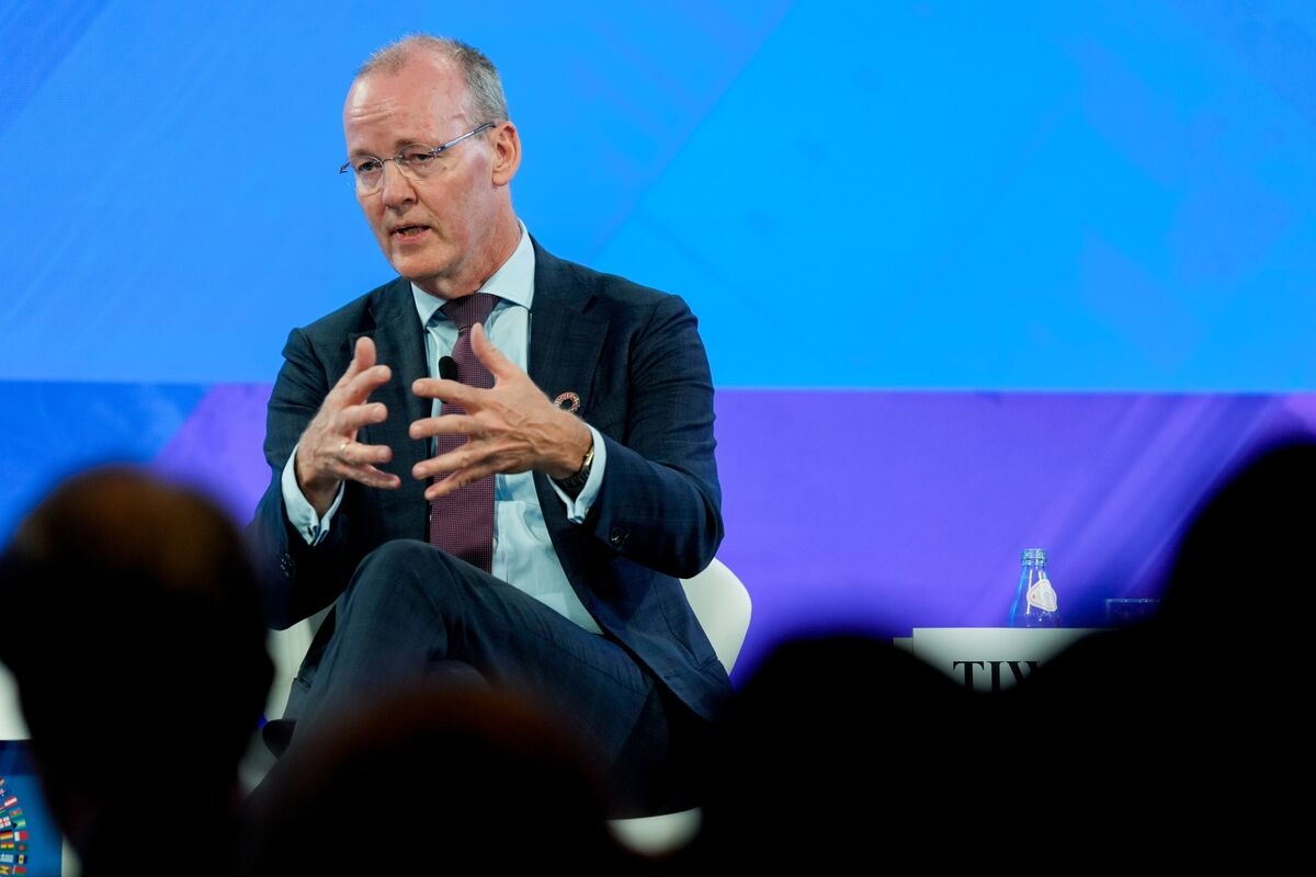 ECB's Knot Sees Trade Curbing Inflation and Growth in Near Term