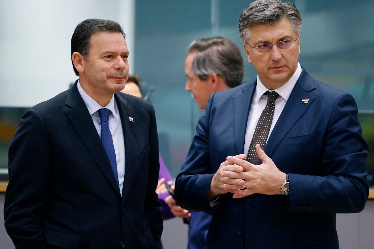 Bosnia Climbs Up EU Agenda as Serb Secession Talk Stokes Worry