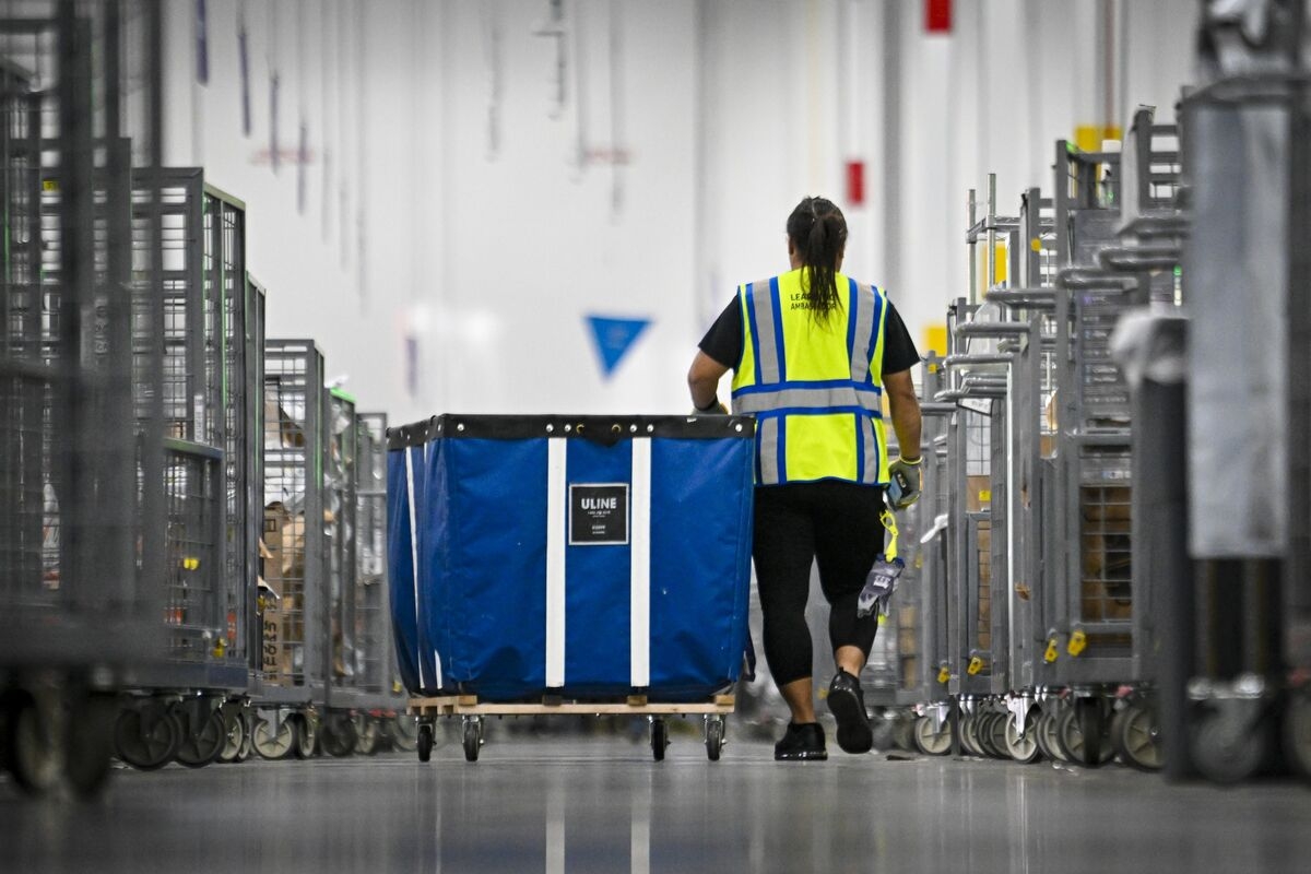 Amazon Workers Seek $30 an Hour in Union-Hostile North Carolina
