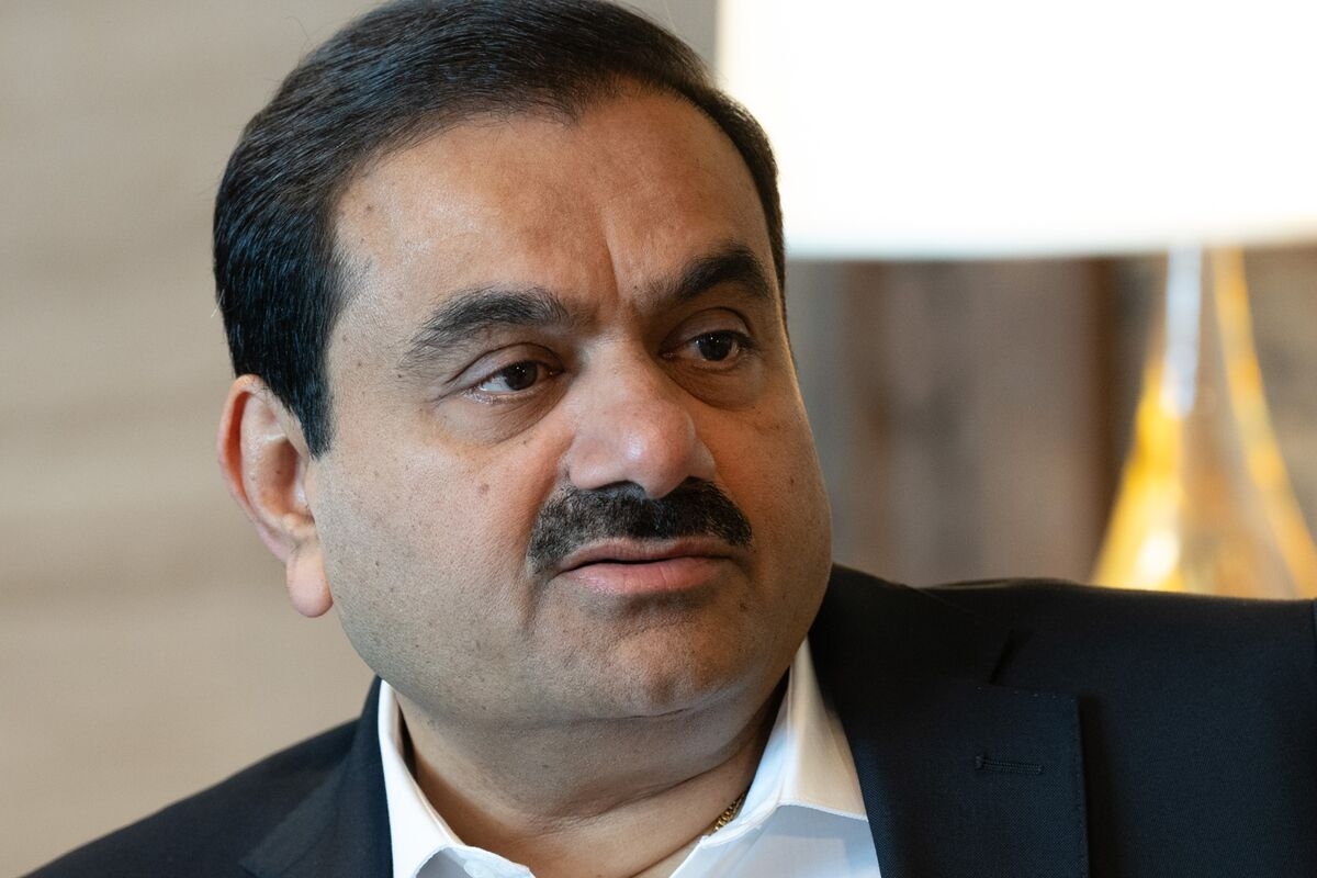 Billionaire Adani to Sell Australia Terminal to His Port Company