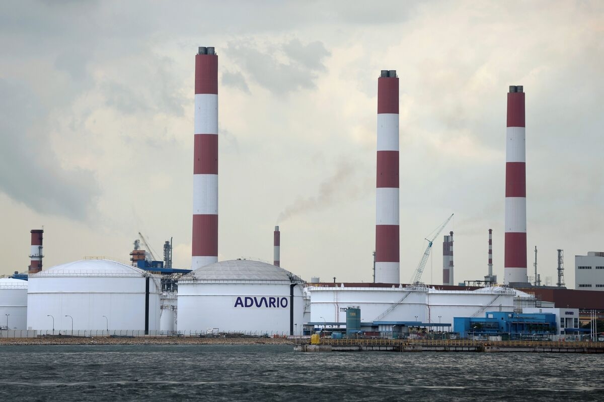 Macquarie Is Said to Weigh Sale of Singapore Petrochemical Asset
