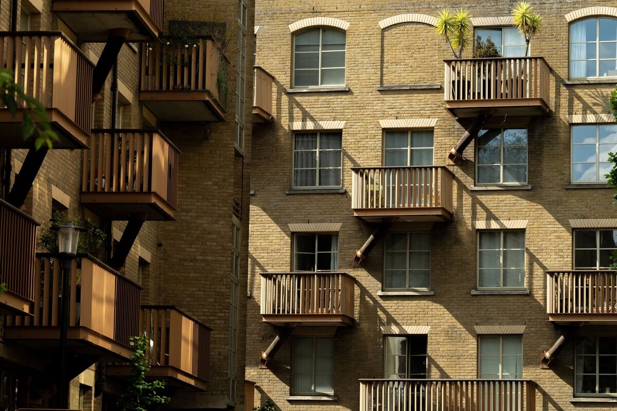 London's Sky-High Prices Thin the Ranks of Room-to-Rent Seekers