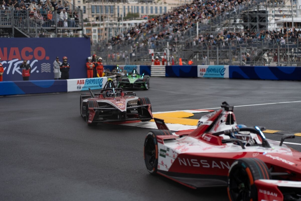 Lewis Hamilton's Next Race Car Should Be Electric