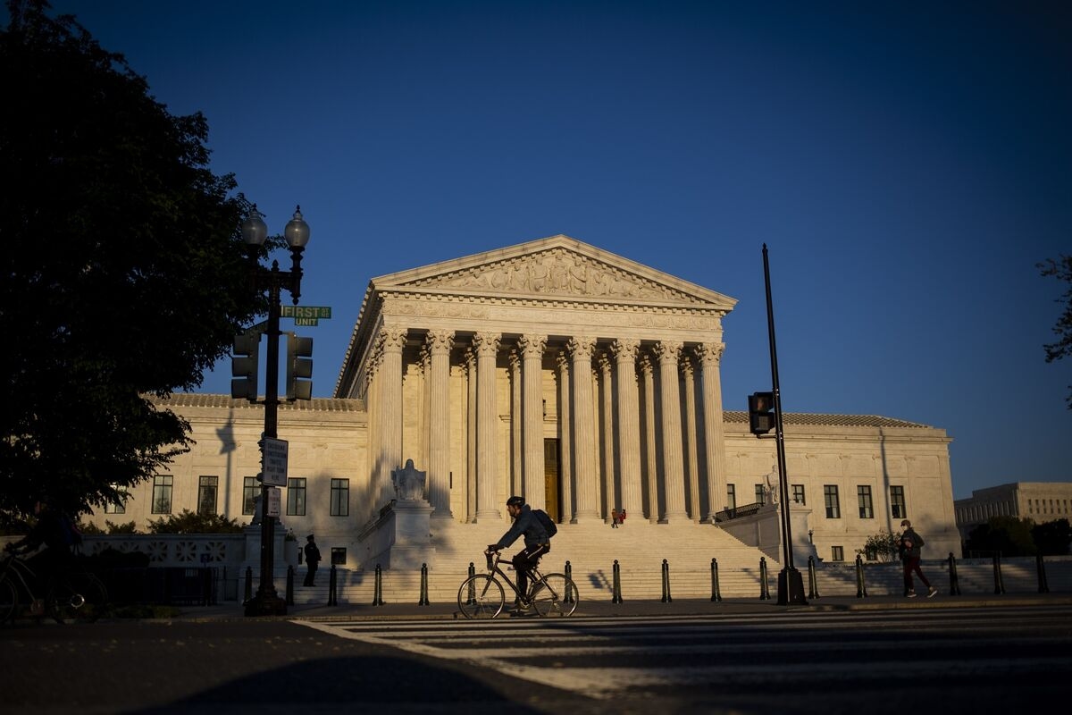 Supreme Court Lets Trump Oust Top Consumer-Safety Officials