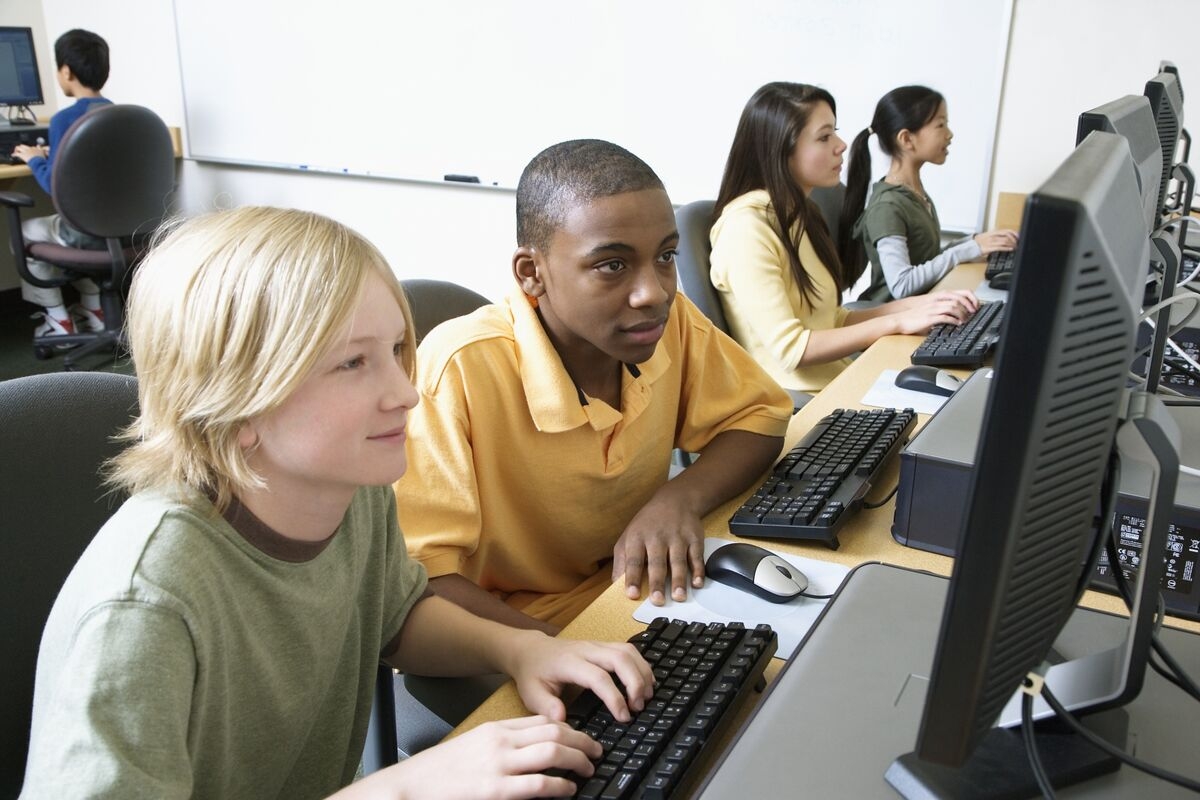 How AI and Charter Schools Could Close the Tutoring Gap