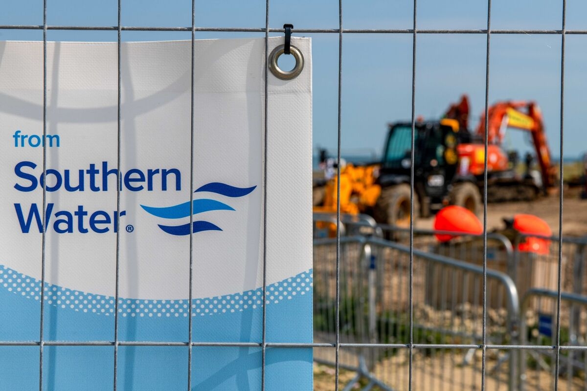 Southern Water Brings Pound Debt Market's Biggest Deal of Year
