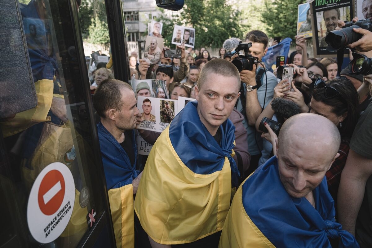 Zelenskiy Embarks on a Key Month for Ukraine