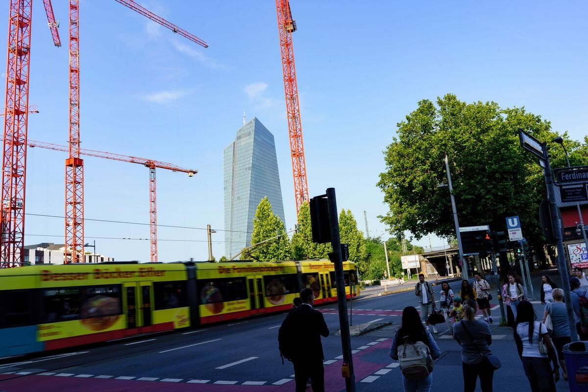 ECB Must Consider Losses When Deciding on QE, Bundesbank Says