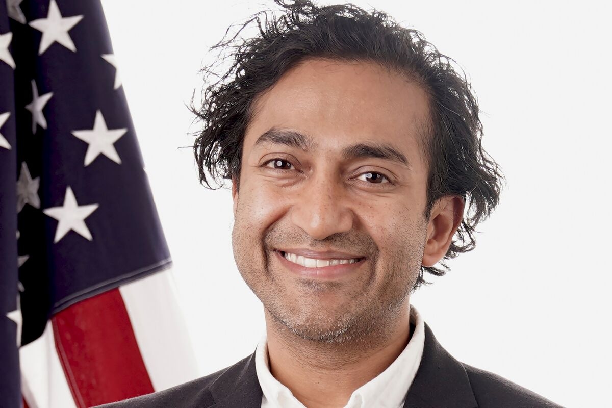 FDA Chief Says He Wants Gene Therapy Head Prasad to Return