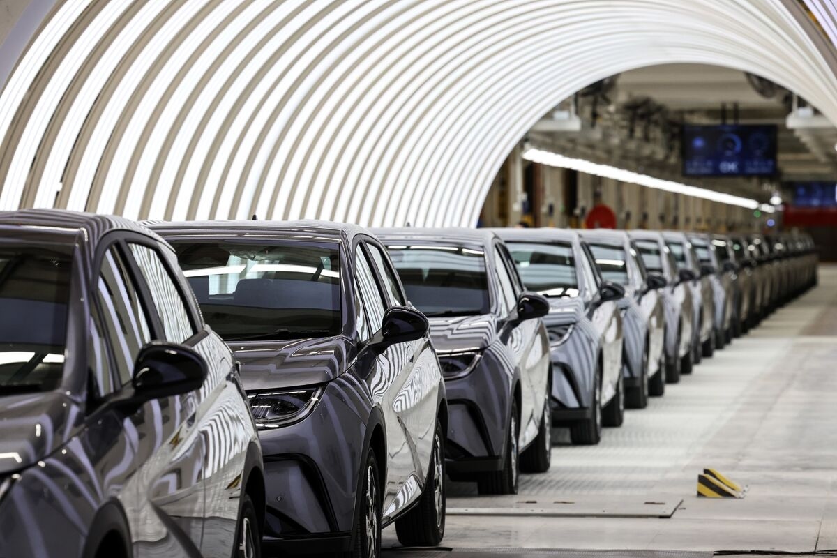 Taiwan Mulls Curbing Chinese Cars Imported from Third Countries