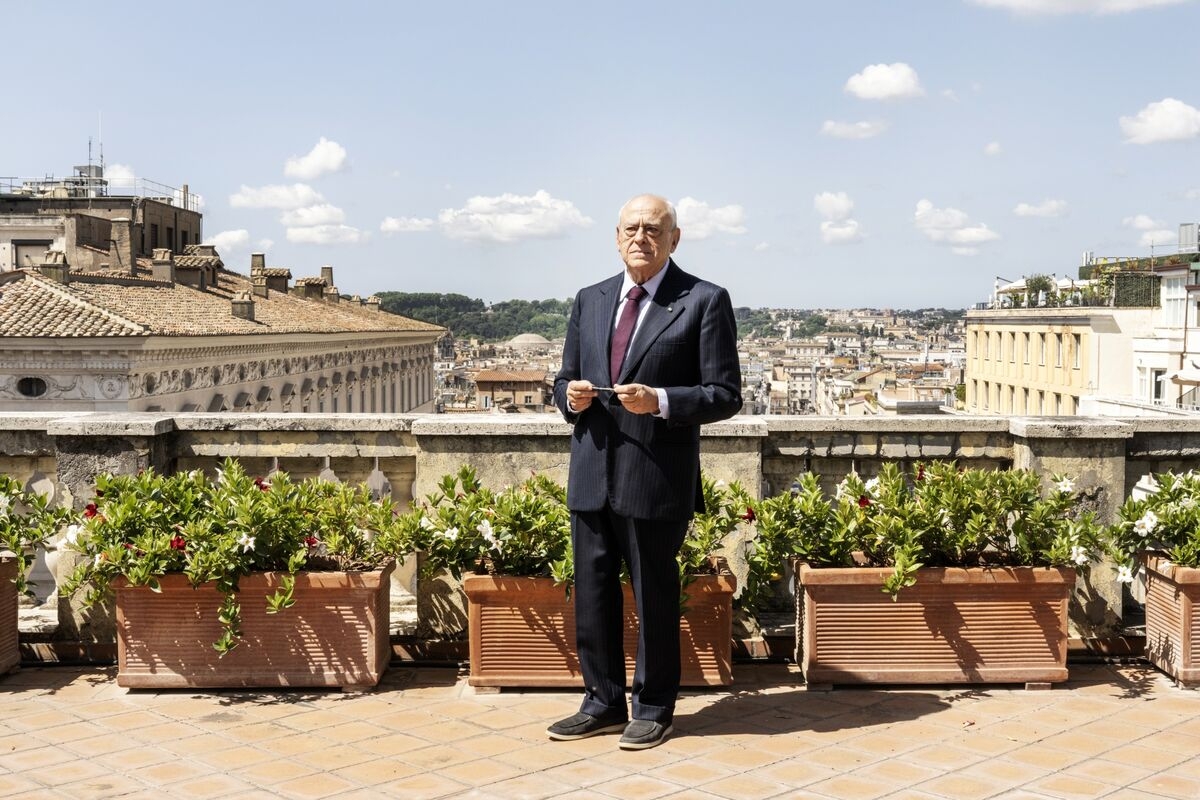 The Billionaire Who Would Revive Generali by Preventing a Deal
