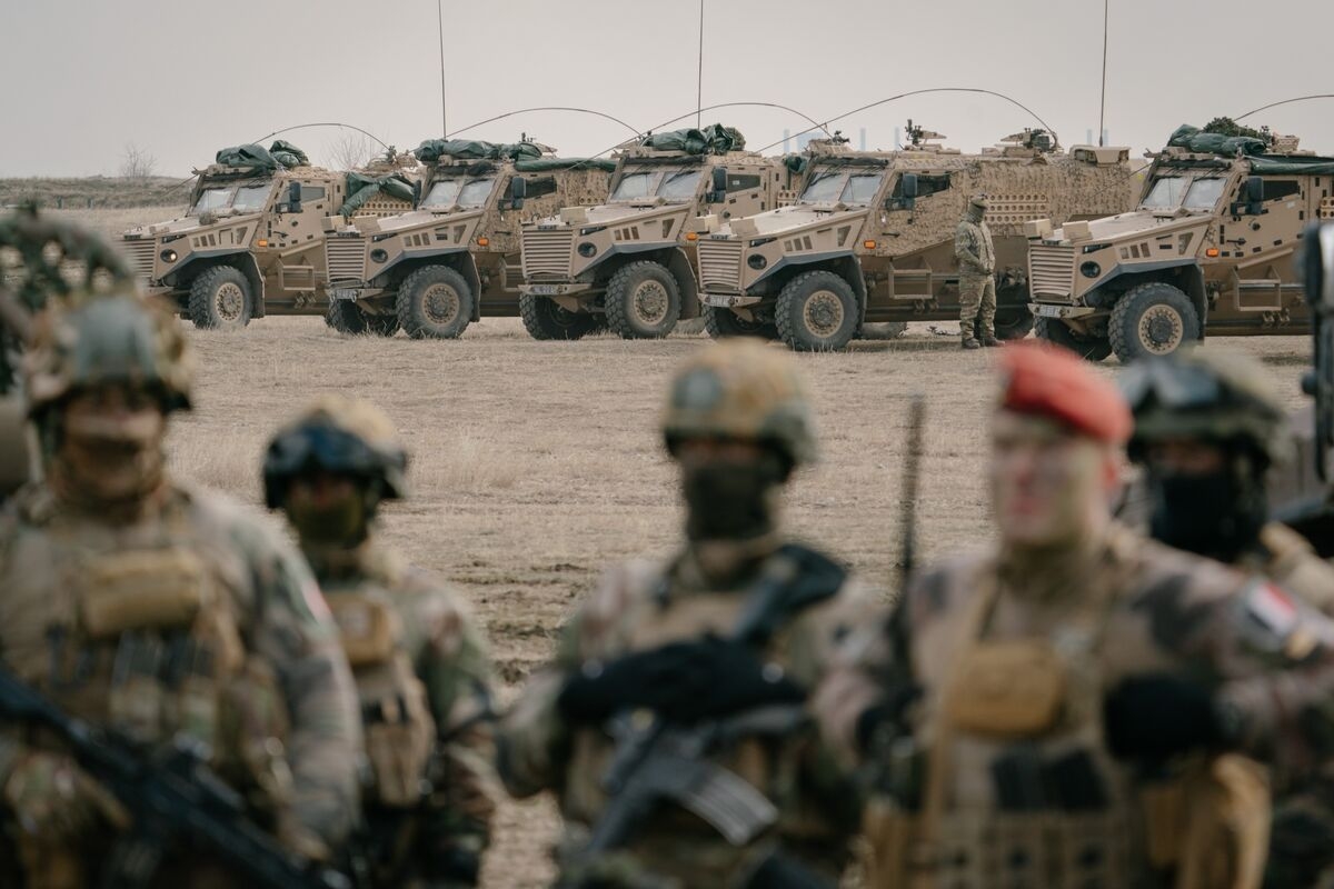 New Defense Bank Plans to Unlock Funds for European Rearmament