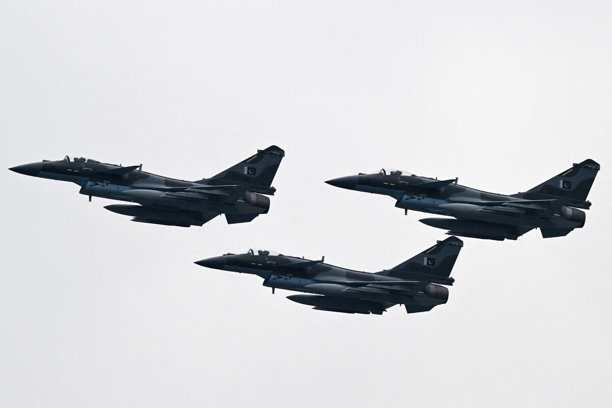 India Air Force Chief Claims Five Pakistan Jets Downed in May Clash