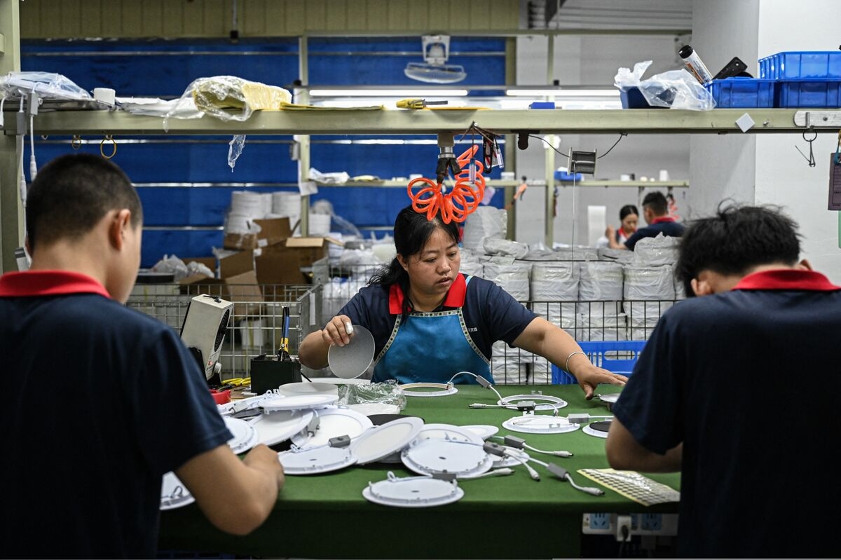 Chinese Investment Abroad Surged 28% as Trump Launched Trade War