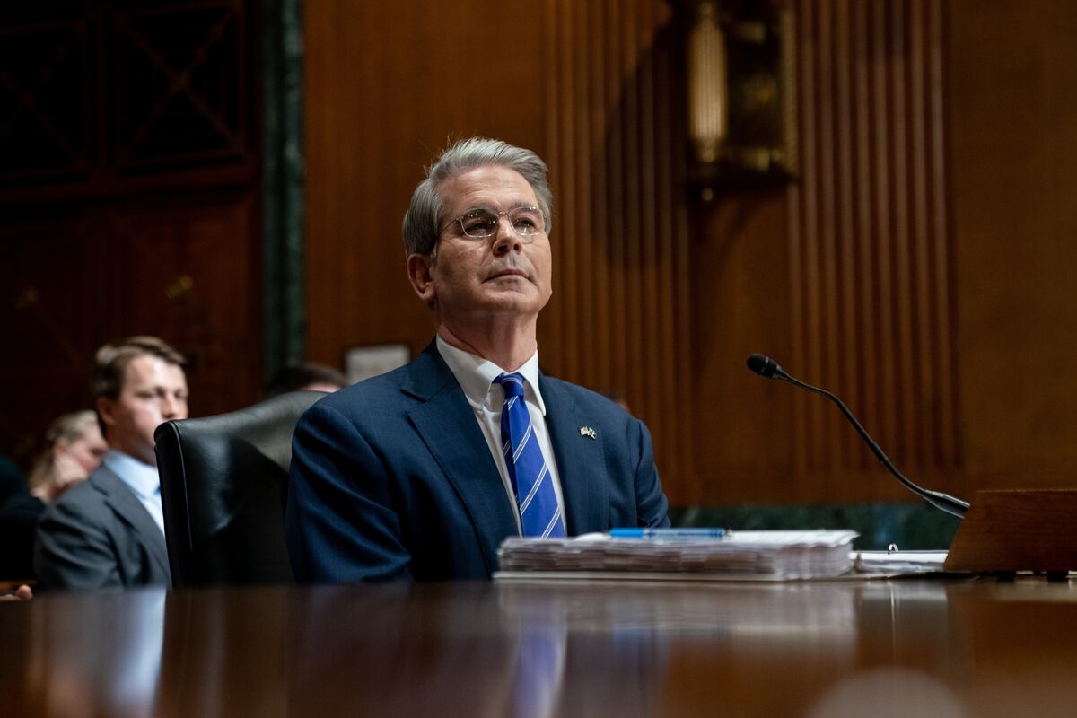 Bessent Sees Deficit Falling Over 10 Years After Tax-Cut Bill