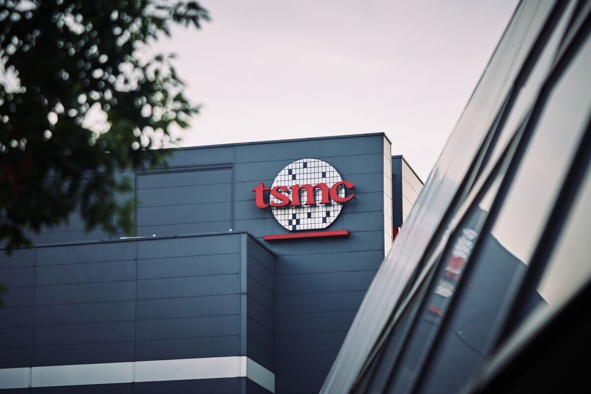 TSMC Unit to Issue $10 Billion of Stock to Counter Forex Swings