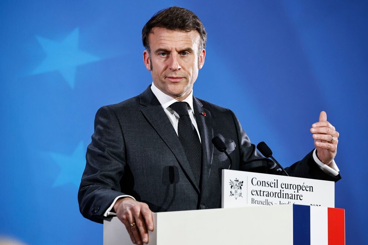 Macron Vote Talk Spurs Deja Vu of Political Risk
