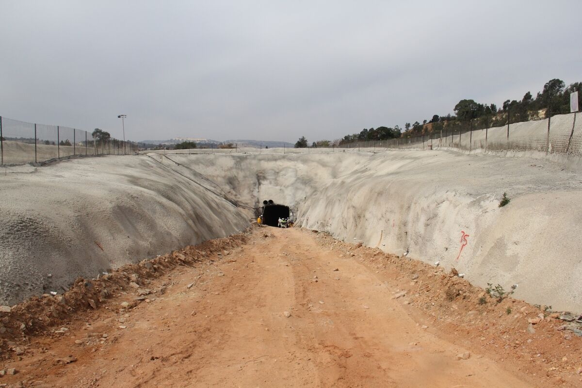 South Africa Set to Open First Underground Gold Mine in 15 Years