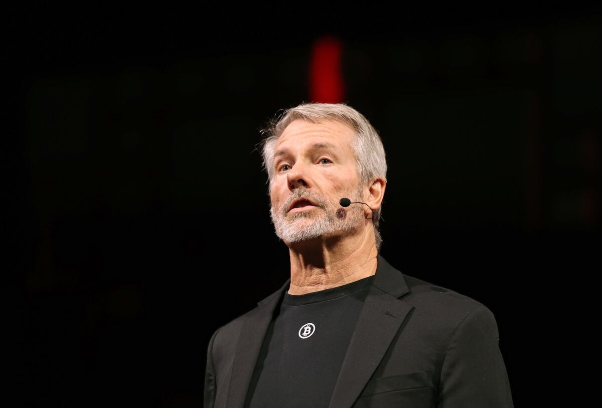 Michael Saylor's Strategy Offers $250 Million in Preferred Stock