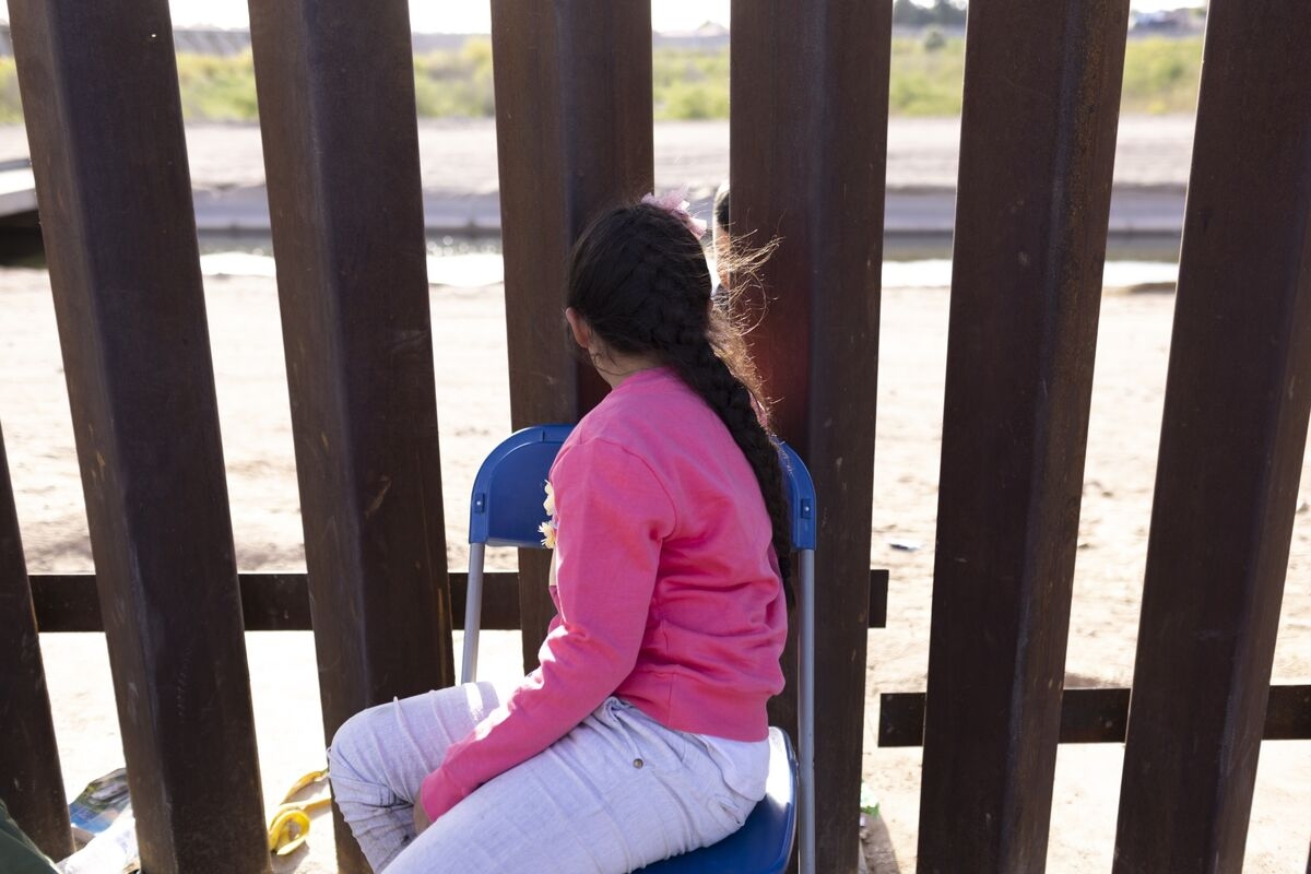 Lawsuit Challenges Trump Administration Policy on Migrant Children