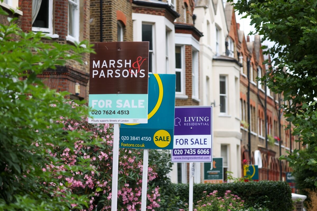 Avoiding the Hidden Pitfalls of UK Homebuying